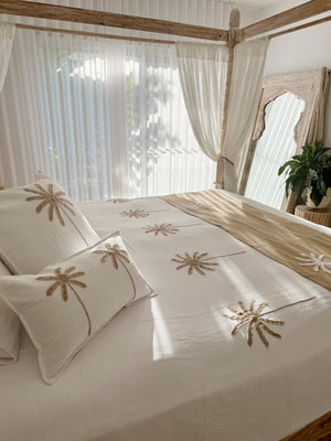 Palm Cove Bed Runner
