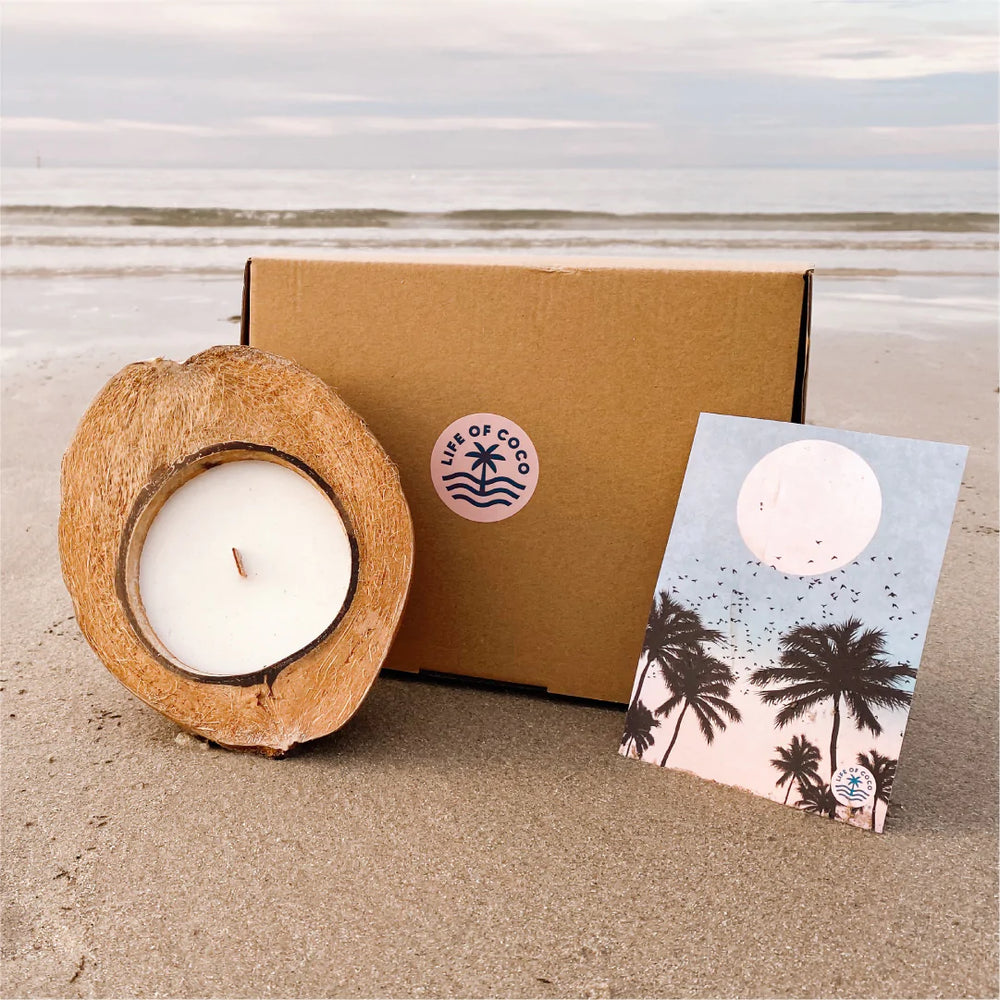 Half Shell Coconut Candle