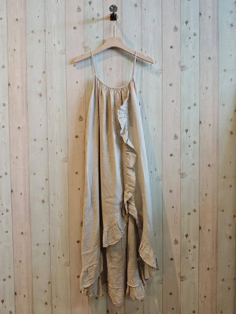 LINEN RUFFLE