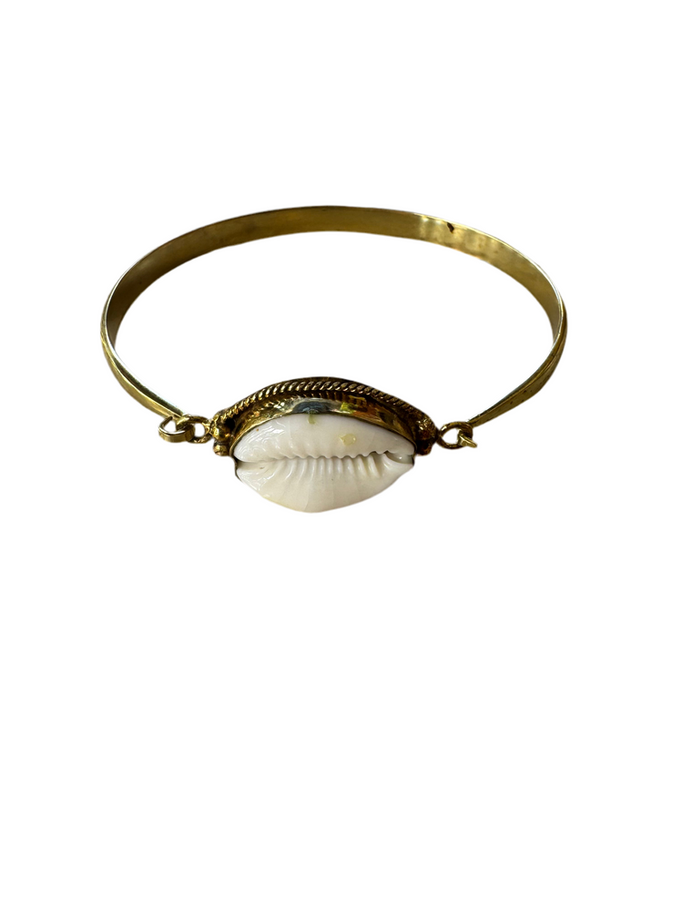 BRASS COWRIE BANGLE