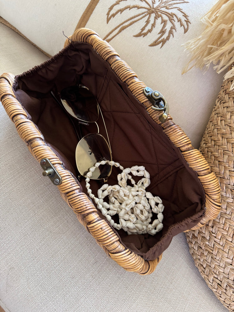 Rattan Clutch