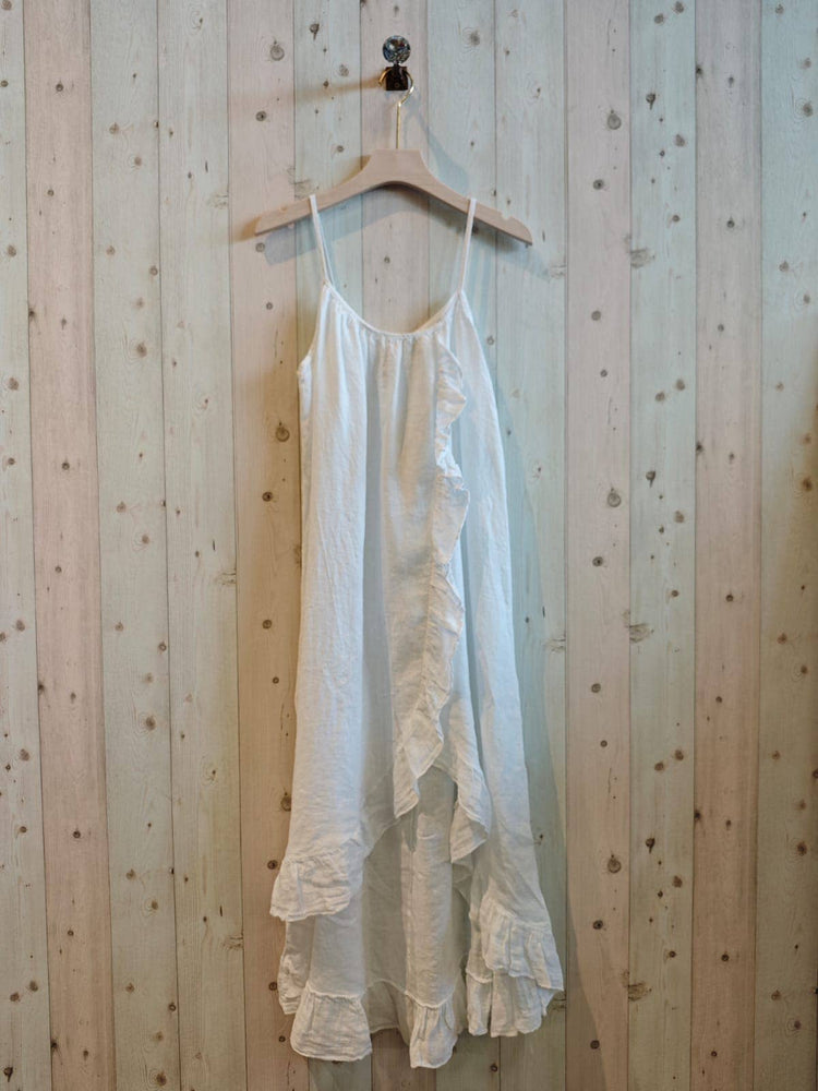 LINEN RUFFLE
