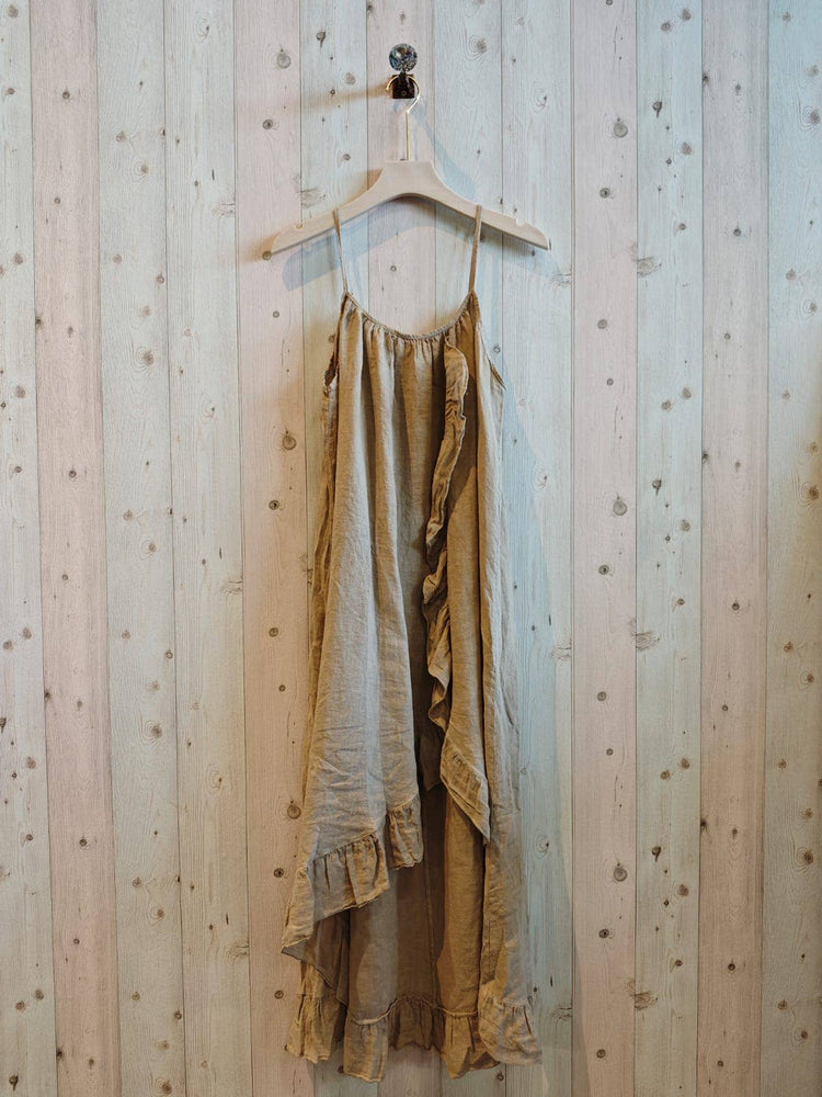 LINEN RUFFLE