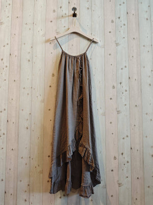 LINEN RUFFLE