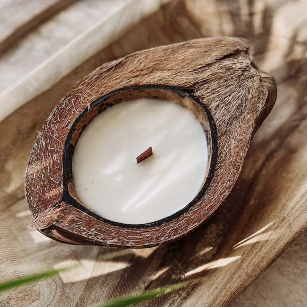 
            
                Load image into Gallery viewer, Half Shell Coconut Candle
            
        