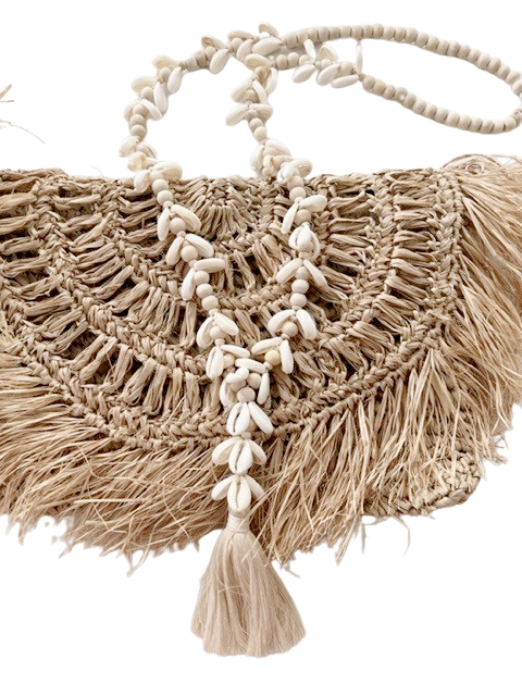 
            
                Load image into Gallery viewer, Cowrie Necklace
            
        