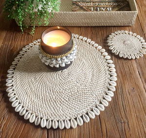 Placemat Rattan & Cowrie Shell - Tropical Interiors & Island Boho